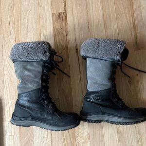 UGG Women's Black and Gray Winter Boots